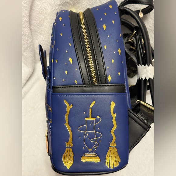 Loungefly Disney Hocus Pocus Sisters & Binx Mini Backpack NWT - Picture 3 of 6